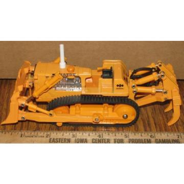 Komatsu Guyana  D355A Bulldozer Crawler Toy 1/50 McCallister Equipment  Yonezawa Diapet