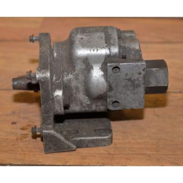 Genuine China  Rexroth 01204 hydraulic gear pumps No S20S12DH81R parts or repair